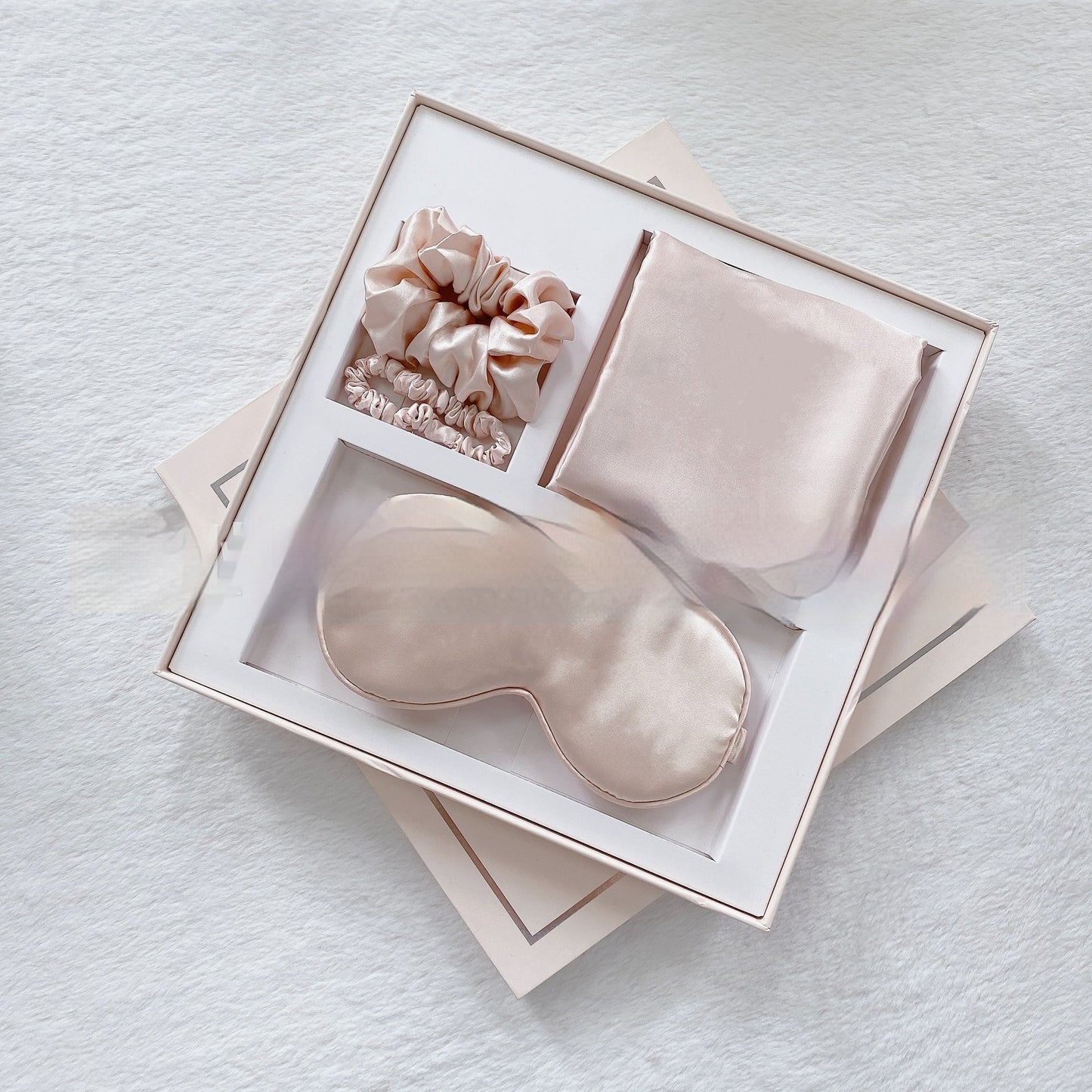 Hand Gift Box Eye Mask Set Four Piece Set