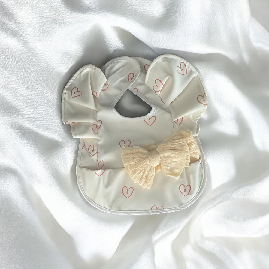 Waterproof Baby Weaning Bib With Cute Matching Bow Kids Infant Meals Bib Anti-dirty Saliva Bibs with Frill Angel Wings Baby Feeding Stuff Children Smock